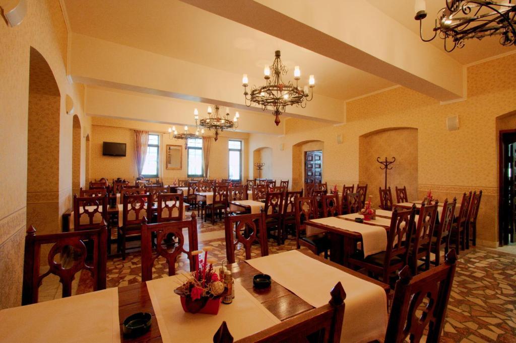 Hotel Castel Dracula П'ятра-Финтинеле Екстер'єр фото
