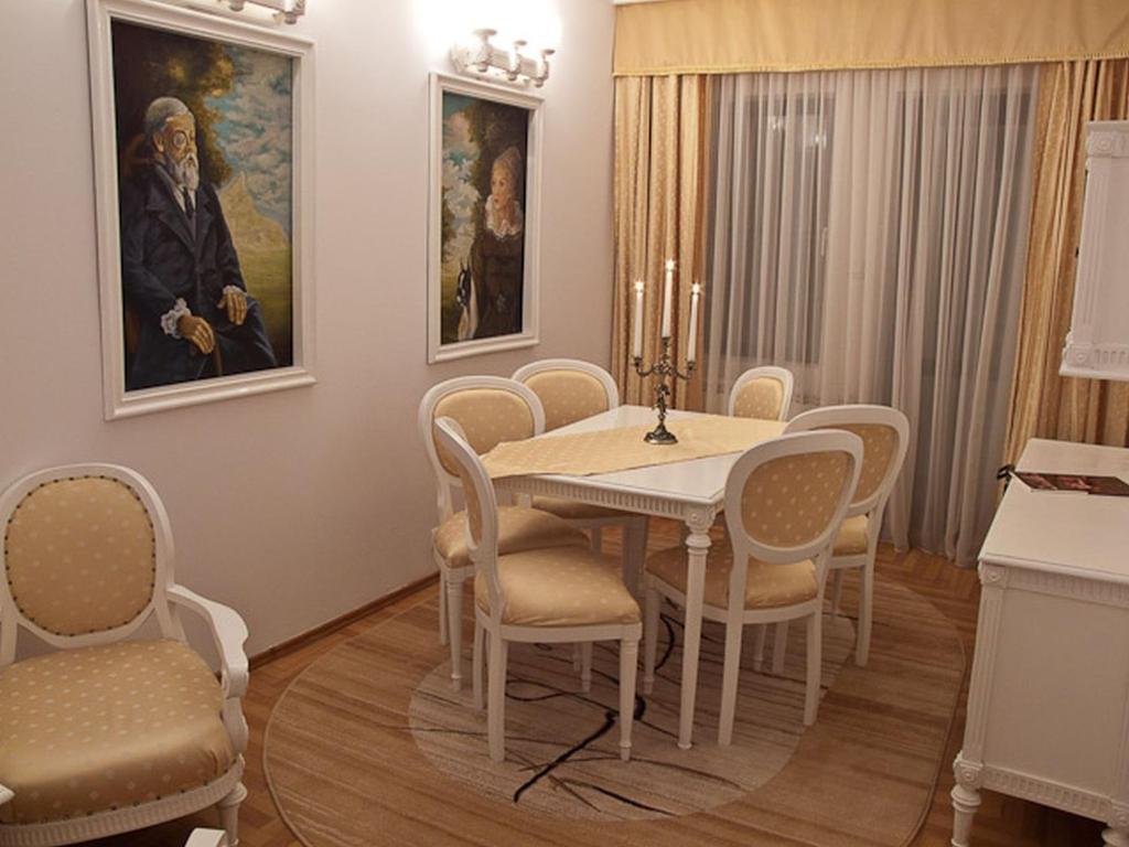 Hotel Castel Dracula П'ятра-Финтинеле Екстер'єр фото